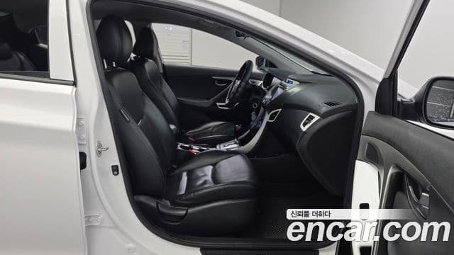 Hyundai Avante MD M16 GDI Smart, 2013 13