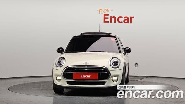 Mini Cooper 3세대, 2019 3