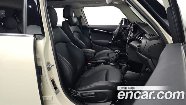 Mini Cooper 3세대, 2019 10