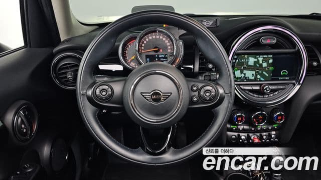 Mini Cooper 3세대, 2019 13