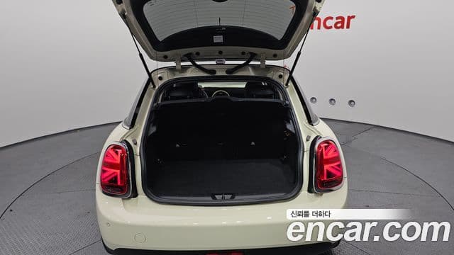 Mini Cooper 3세대, 2019 20