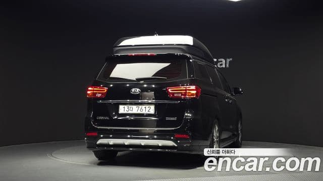 Kia The / новый New Carnival Noblesse Special, 2019 4