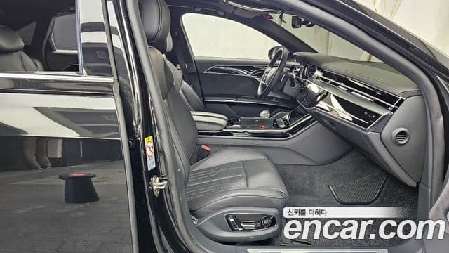 Audi A8 (D5) 55 TFSI Quattro LWB, 2021 11