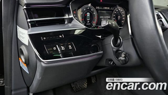 Audi A8 (D5) 55 TFSI Quattro LWB, 2021 16