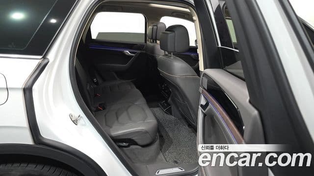 Volkswagen Touareg 3세대 Prestige, 2023 12