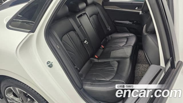 Kia K5 3세대 Signature, 2023 12