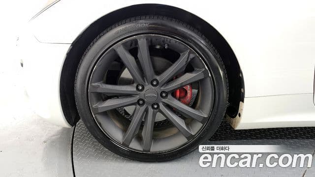 Hyundai Genesis купе 200 турбо P, 2011 все фото