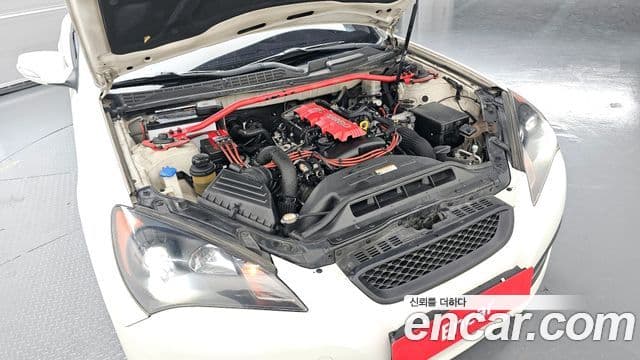 Hyundai Genesis купе 200 турбо P, 2011 6