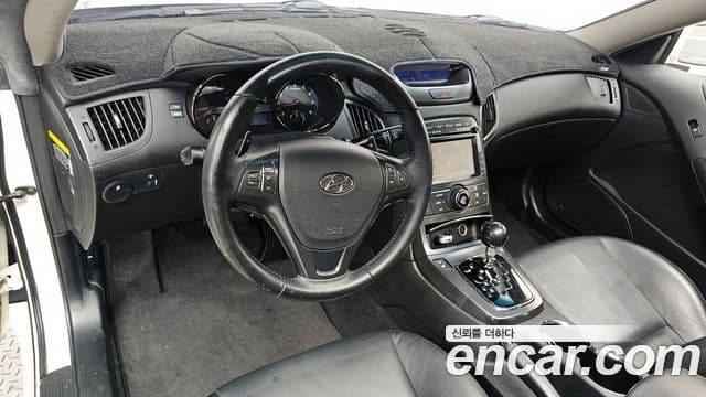 Hyundai Genesis купе 200 турбо P, 2011 7