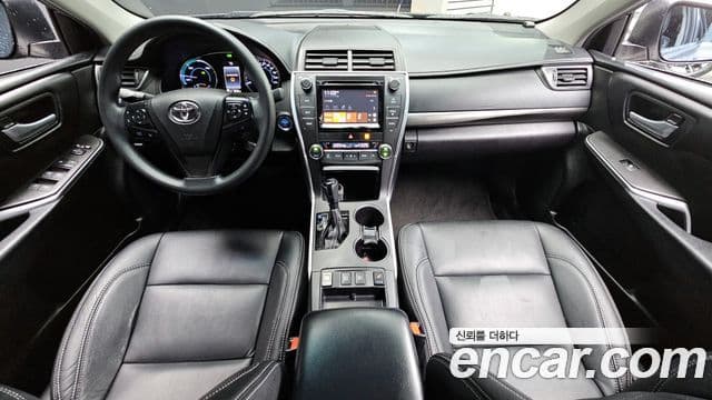 Toyota New 캠리 гибрид LE, 2017 7