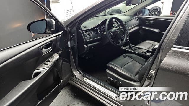 Toyota New 캠리 гибрид LE, 2017 10