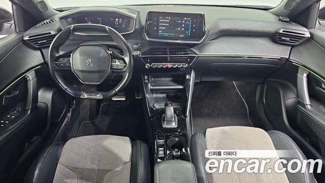 Peugeot e-2008 2세대 EV GT Line, 2021 7