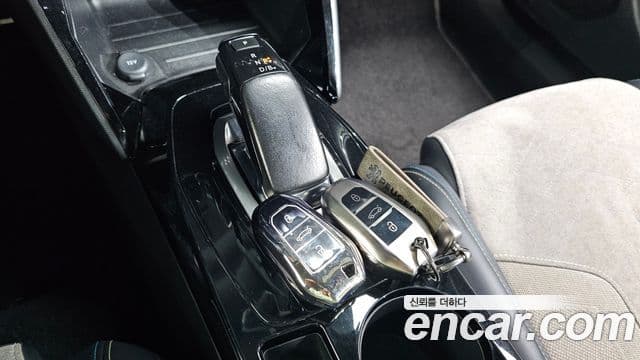 Peugeot e-2008 2세대 EV GT Line, 2021 9