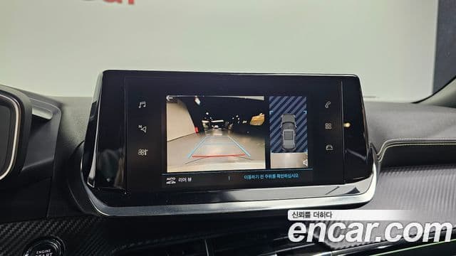 Peugeot e-2008 2세대 EV GT Line, 2021 17