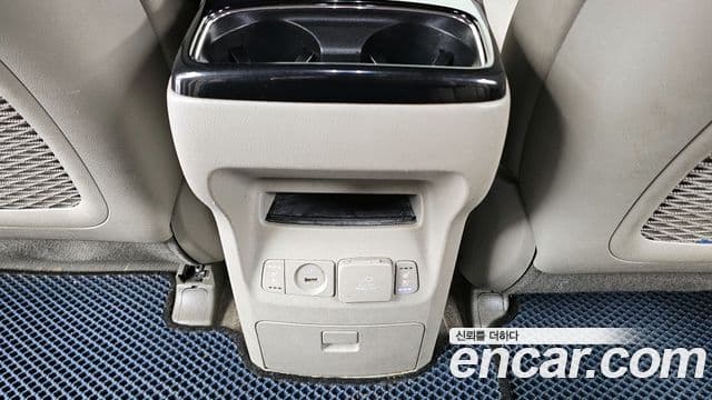 Kia The / новый New Carnival Special, 2020 19