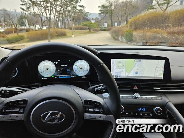 Hyundai Avante гибрид (CN7) Inspiration, 2021 12