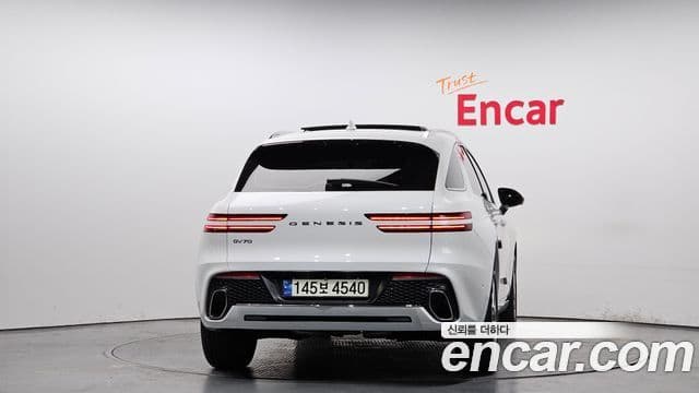 Genesis GV70, 2021 4
