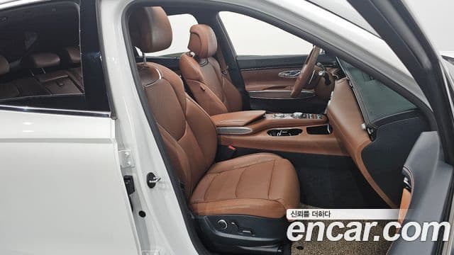 Genesis GV70, 2021 10