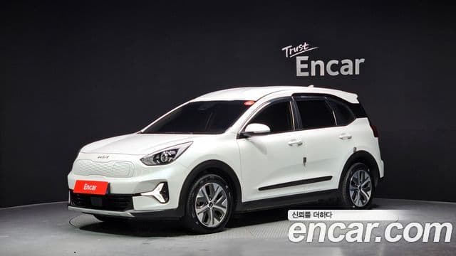 Kia Niro Plus Light (таксомоторный тип), 2023 1