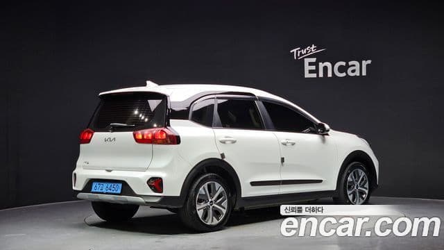 Kia Niro Plus Light (таксомоторный тип), 2023 2
