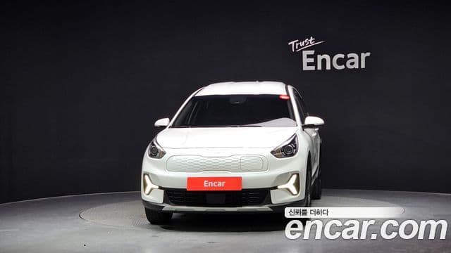 Kia Niro Plus Light (таксомоторный тип), 2023 3