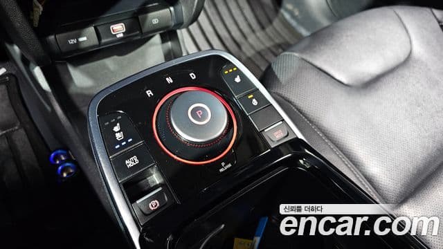 Kia Niro Plus Light (таксомоторный тип), 2023 9