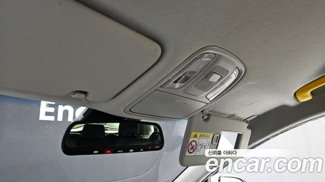 Kia Niro Plus Light (таксомоторный тип), 2023 19