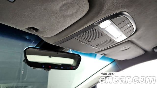 Genesis EQ900 Prestige, 2017 16