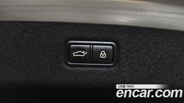 Genesis EQ900 Prestige, 2017 20