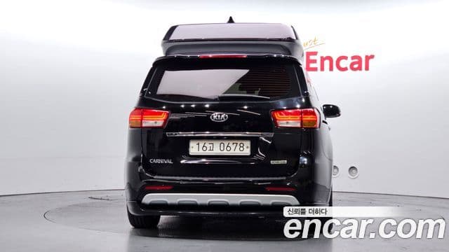 Kia All New Carnival Noblesse, 2016 4