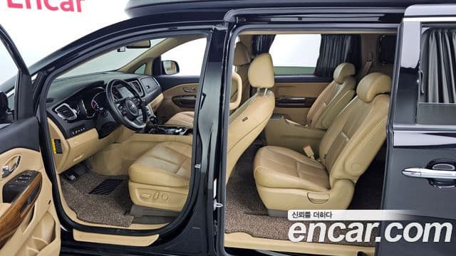 Kia All New Carnival Noblesse, 2016 10