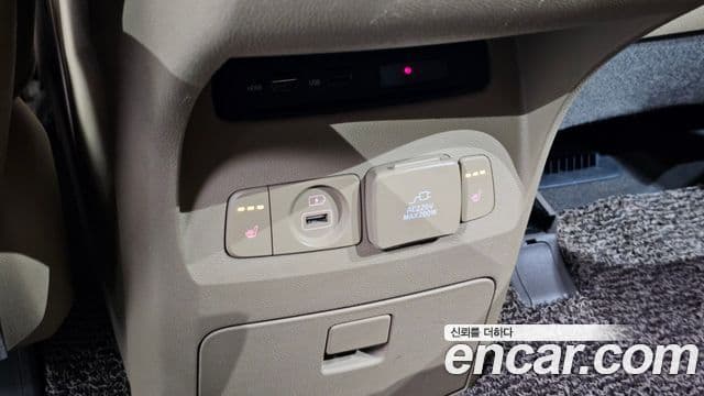 Kia All New Carnival Noblesse, 2016 17