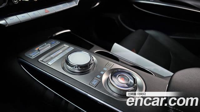 Genesis GV70, 2021 9