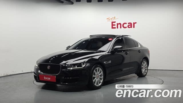 Jaguar XE Prestige, 2018 1
