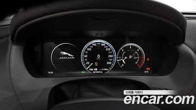 Jaguar XE Prestige, 2018 8