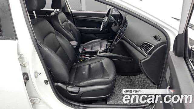 Hyundai Avante AD 1.6 GDI Value Plus, 2018 13