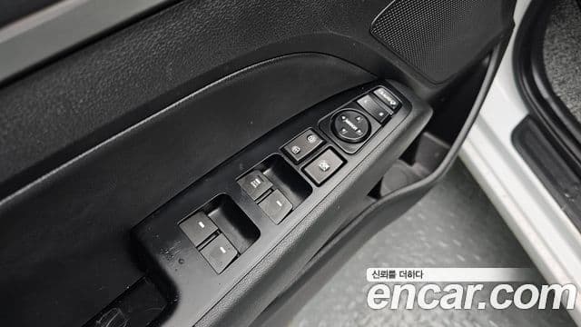 Hyundai Avante AD 1.6 GDI Value Plus, 2018 14