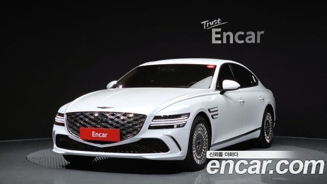 Genesis G80 (RG3) бензин 2.5 турбо AWD, 2025 1