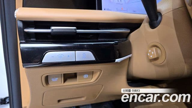 Genesis G80 (RG3) бензин 2.5 турбо AWD, 2025 17