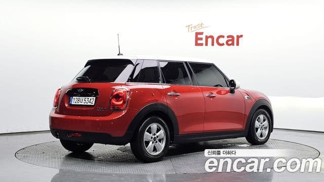Mini Cooper 3세대, 2018 2