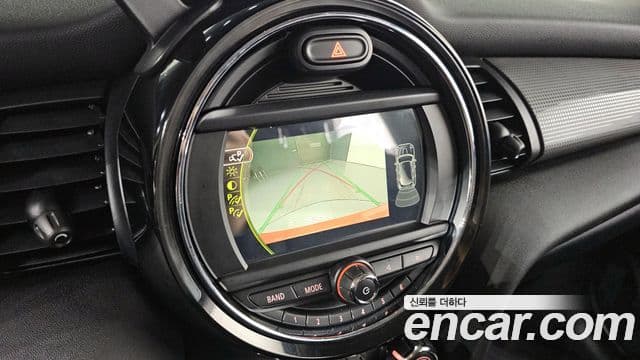 Mini Cooper 3세대, 2018 16