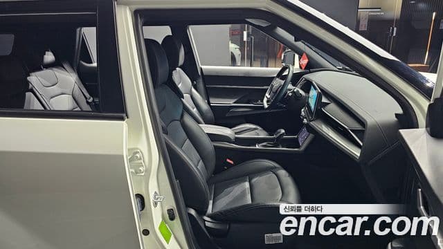 KG모빌리티(SsangYong) Torres T5, 2023 10