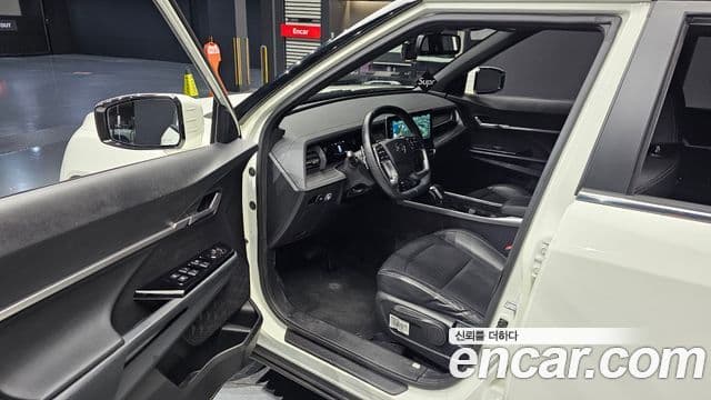 KG모빌리티(SsangYong) Torres T5, 2023 11