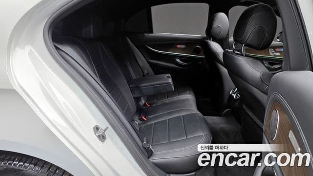 Mercedes-Benz E-класс W213 Exclusive, 2022 12