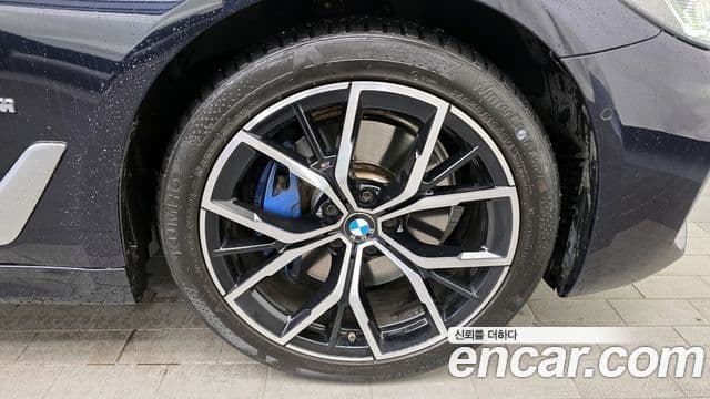 BMW 5시리즈 (G30) 530e M Sport, 2021 все фото