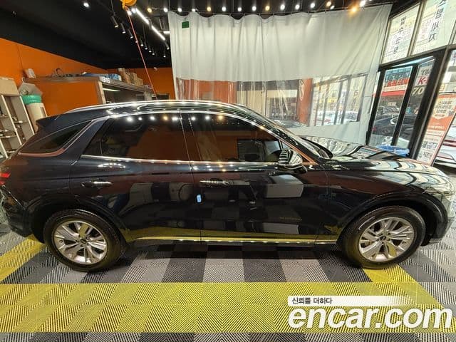 Genesis GV70, 2025 3