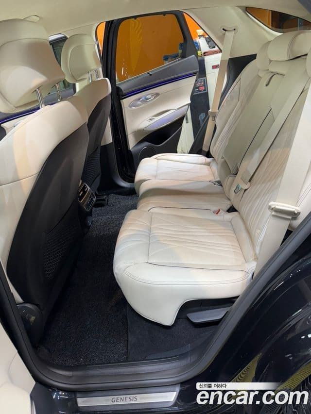 Genesis GV70, 2025 8