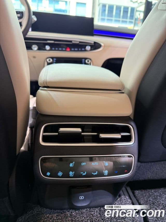 Genesis GV70, 2025 11