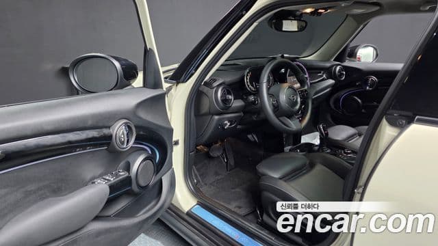 Mini Cooper S 3세대, 2022 10