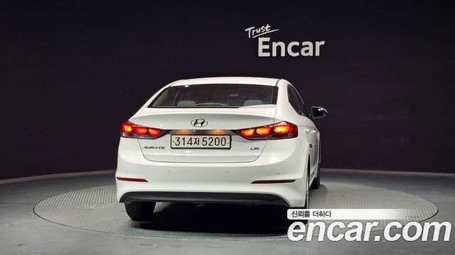 Hyundai Avante AD 1.6 LPI Style(арендный автомобиль), 2017 4